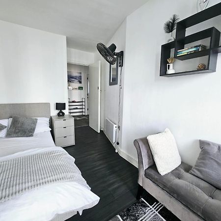 Abba Views Apartment London Bagian luar foto