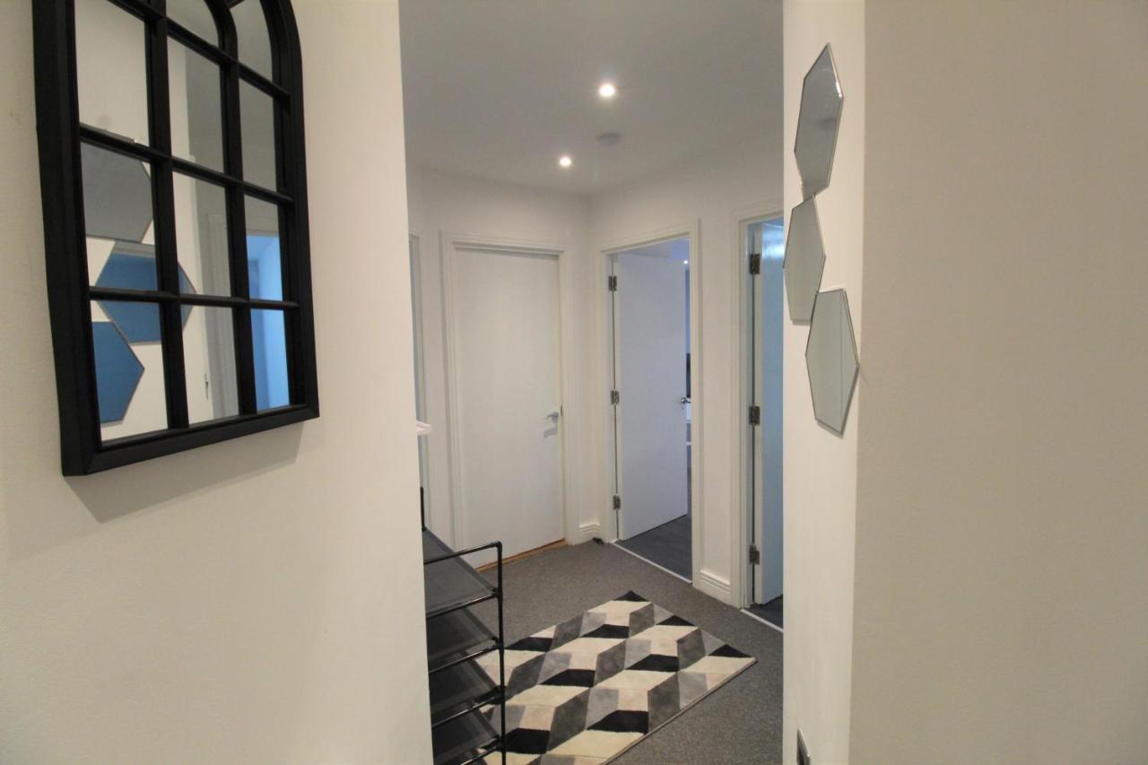 Abba Views Apartment London Bagian luar foto